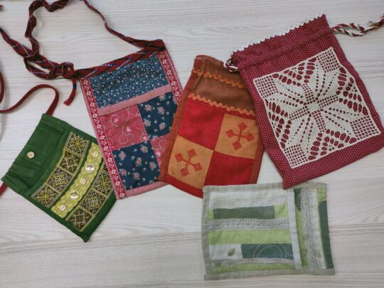 Rahvusliku lahttasku või vardakoti õmblemine